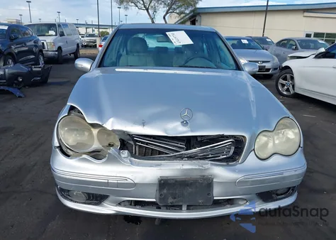 2007 Mercedes-Benz C 230 Sport из США, поврежденный, VIN WDBRF52H17E023904